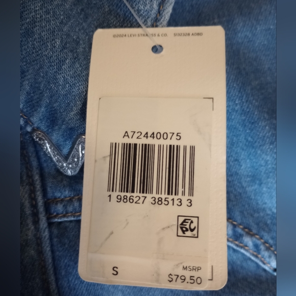 Levi's Solid Relaxed Fit Shirt Denim - Picture 7 of 14